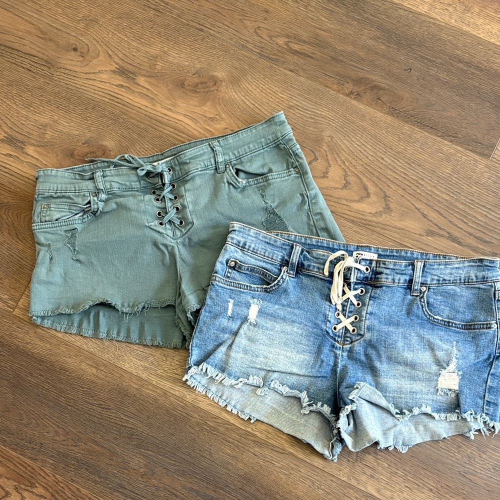 Billabong Lace-Up Distressed Women's Shorts - Olive and Denim